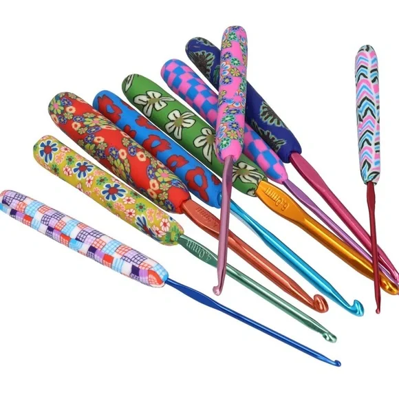 9Pcs Crochet Hook / Knitting Needles Set With Fancy Markings Handle - Picture 1 of 9